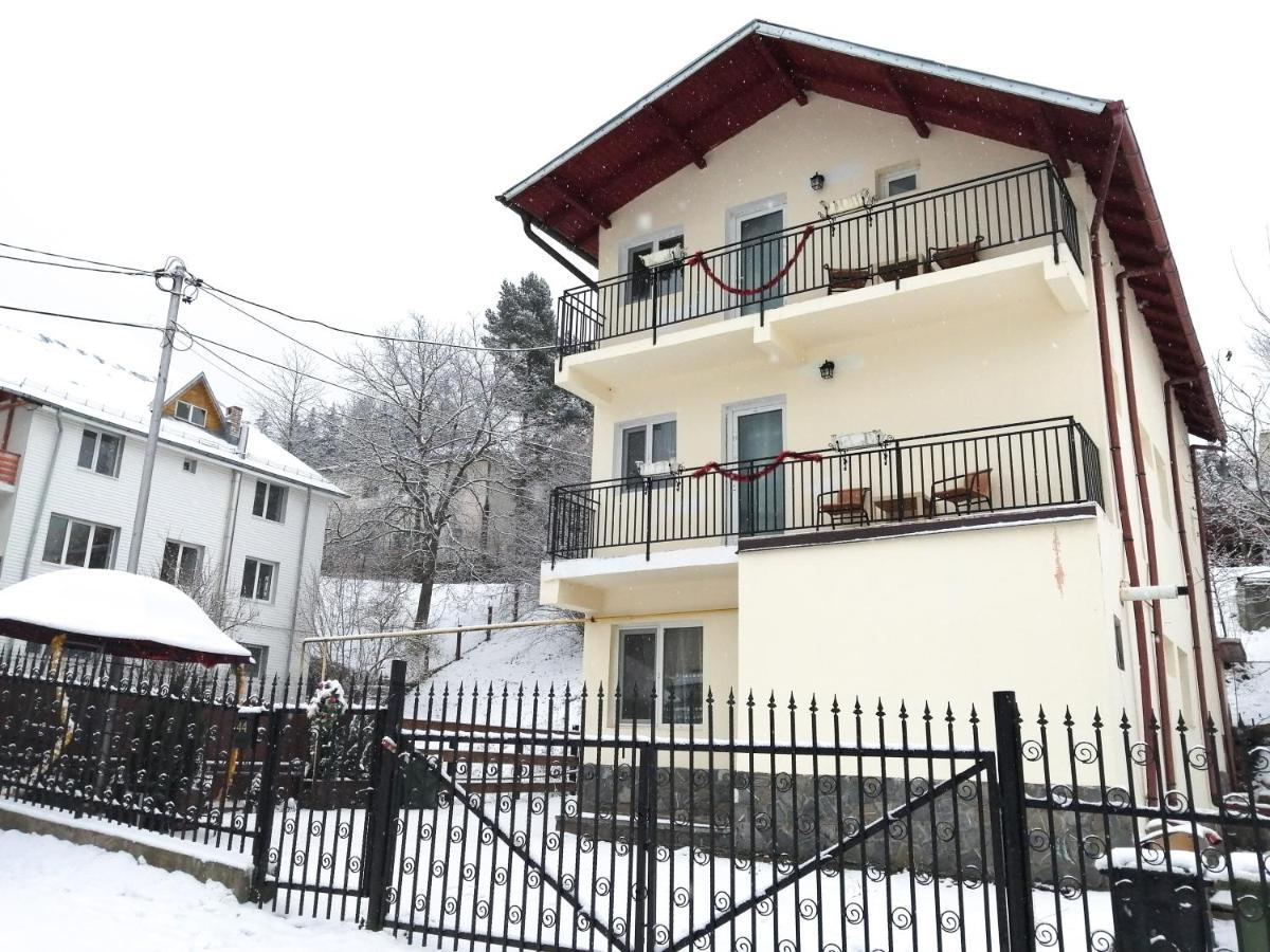 Casa Zura Hotel Busteni Luaran gambar