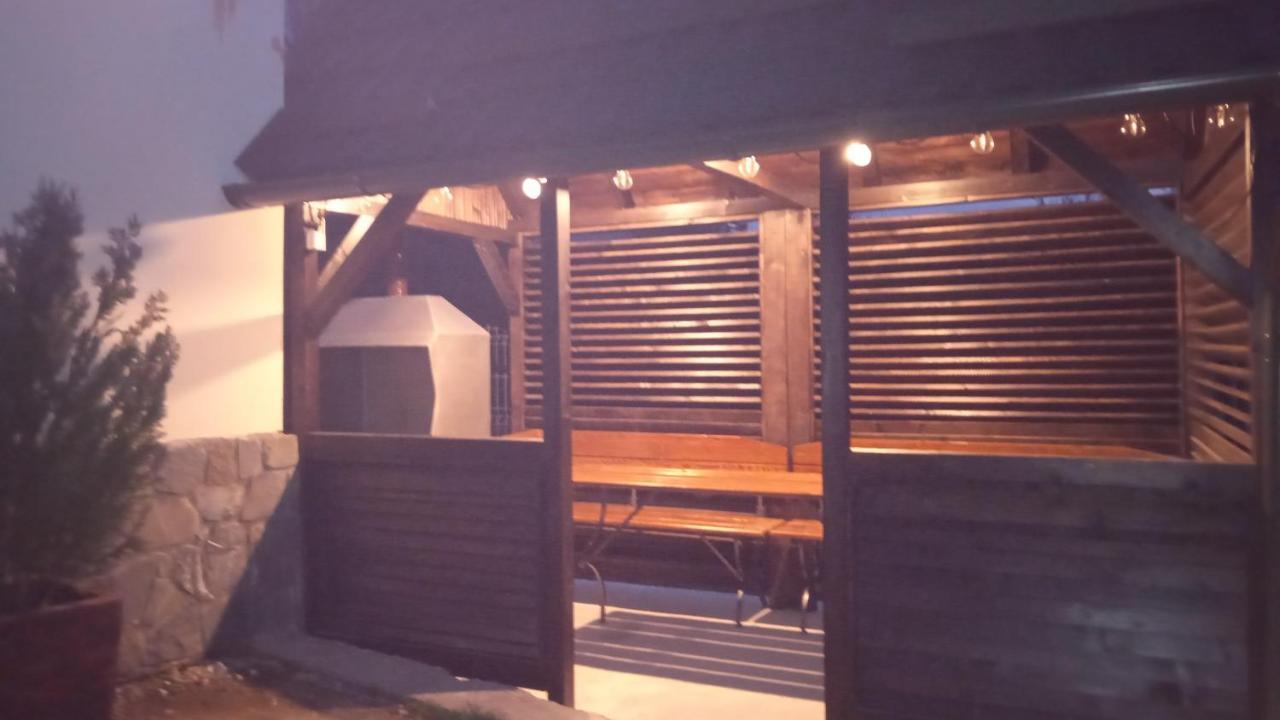 Casa Zura Hotel Busteni Luaran gambar