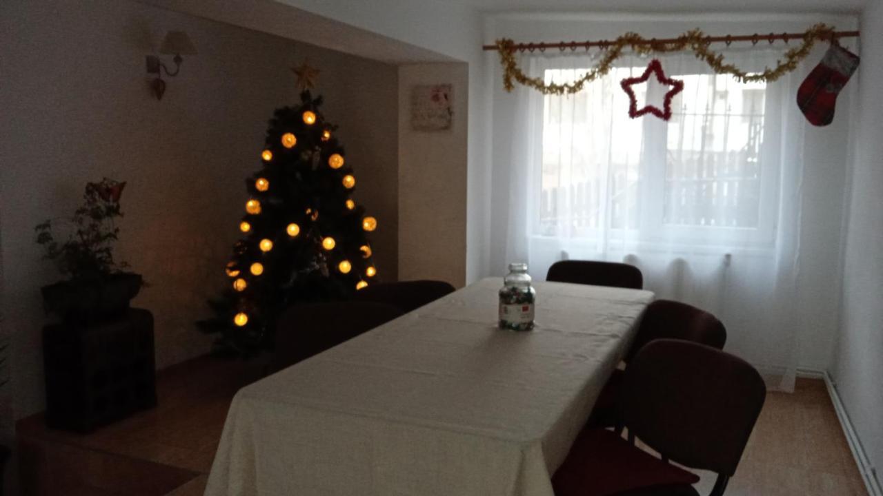 Casa Zura Hotel Busteni Luaran gambar