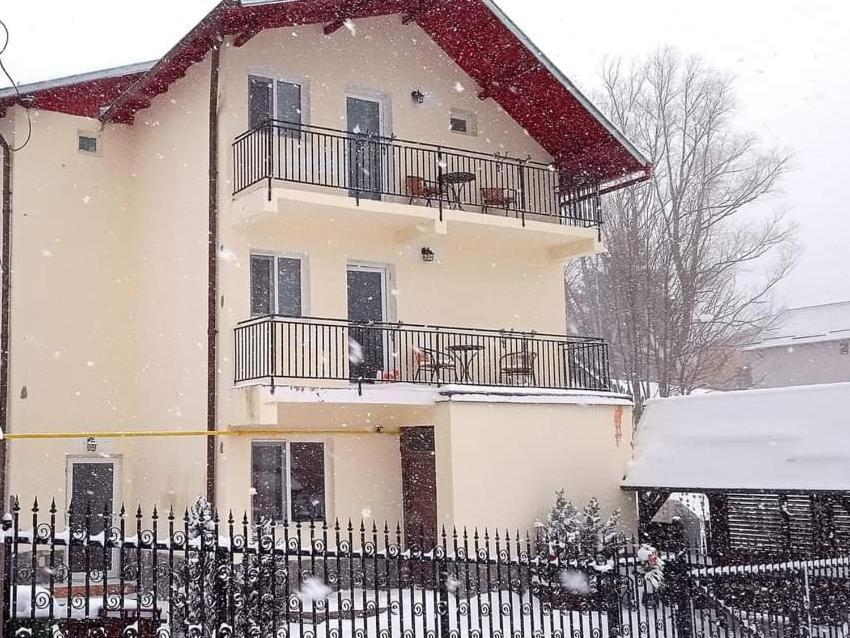 Casa Zura Hotel Busteni Luaran gambar