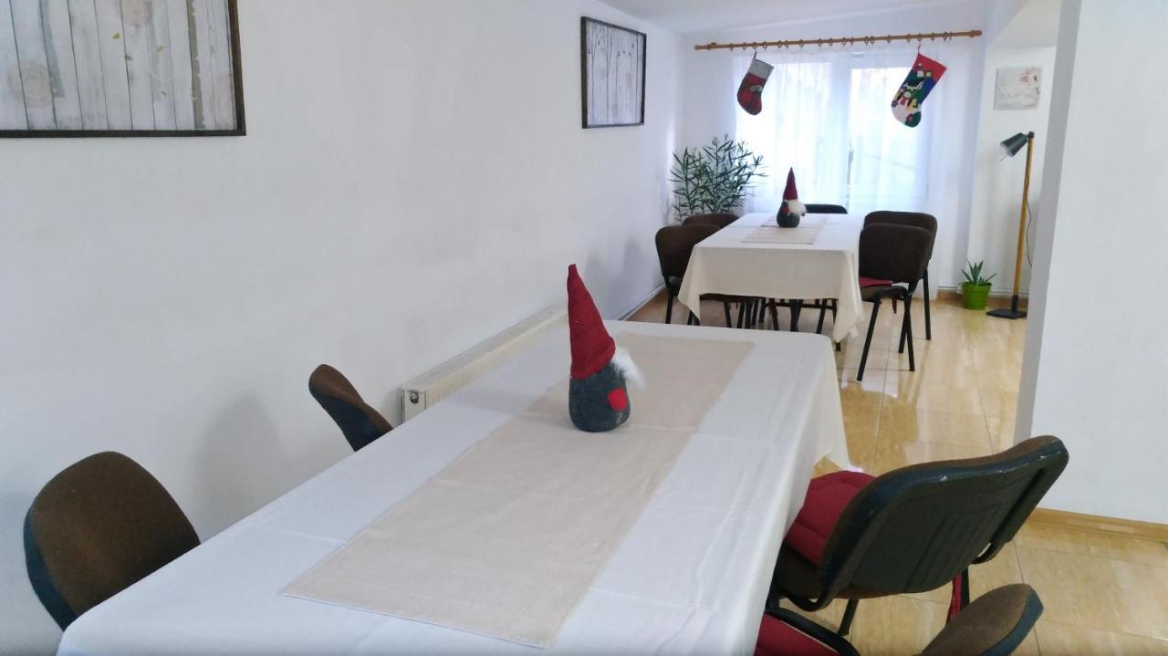 Casa Zura Hotel Busteni Luaran gambar