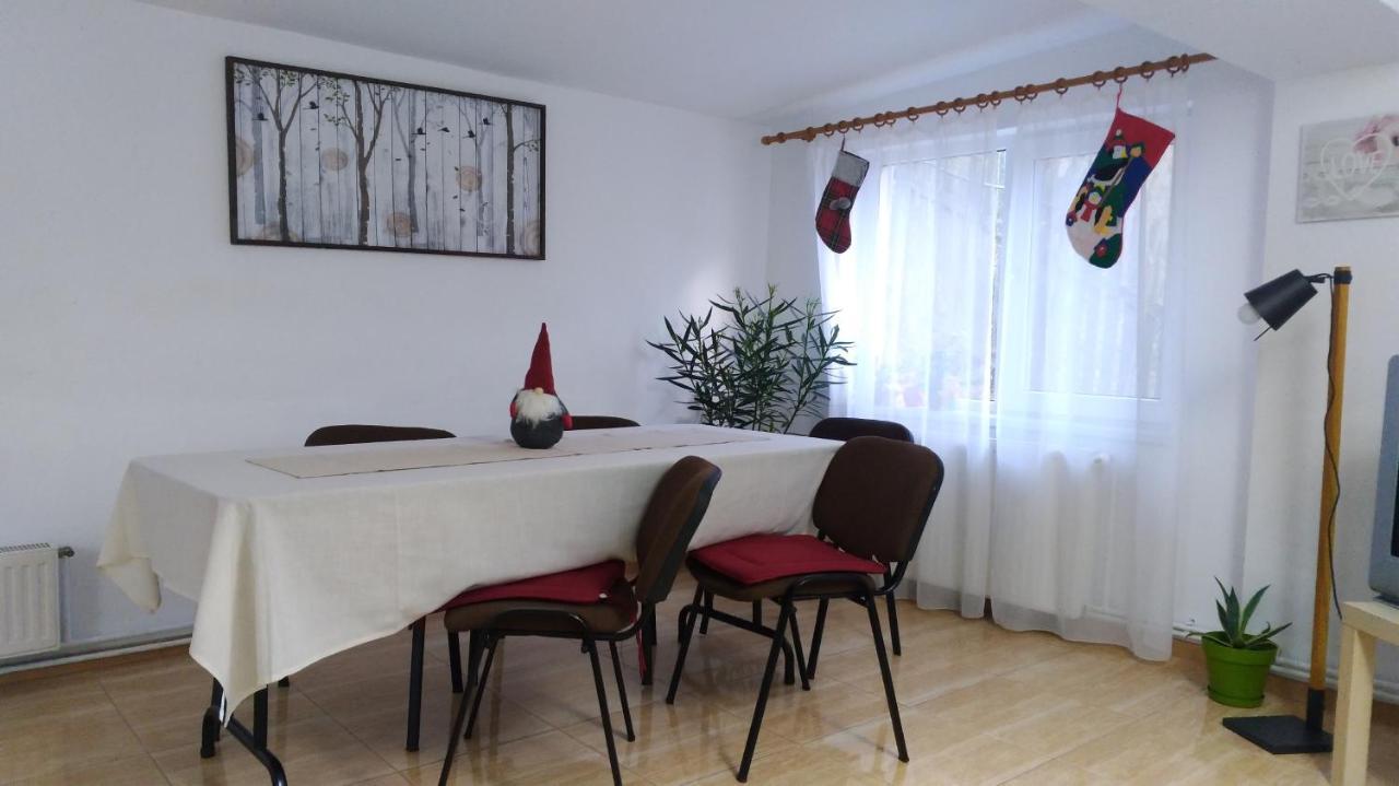 Casa Zura Hotel Busteni Luaran gambar
